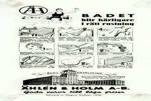 Eine Frau in einem weißen Bikini mit blauen und weißen Streifen posiert in einer Werbung, ihr Pferdeschwanz ist zurückgebunden und ihr Blick ist auf den Betrachter gerichtet, umgeben von Bildern von Menschen, Gebäuden und fettem Text.