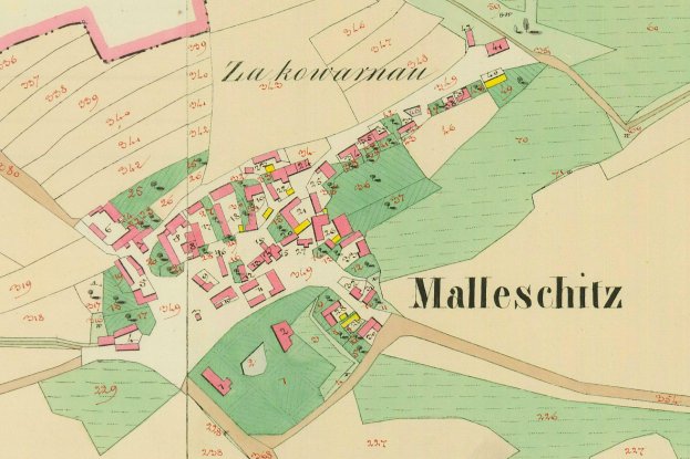 Ein altes Stadtplan von Mallschitz, Deutschland, mit Text und Zahlen, die Gebäude und Straßen kennzeichnen.