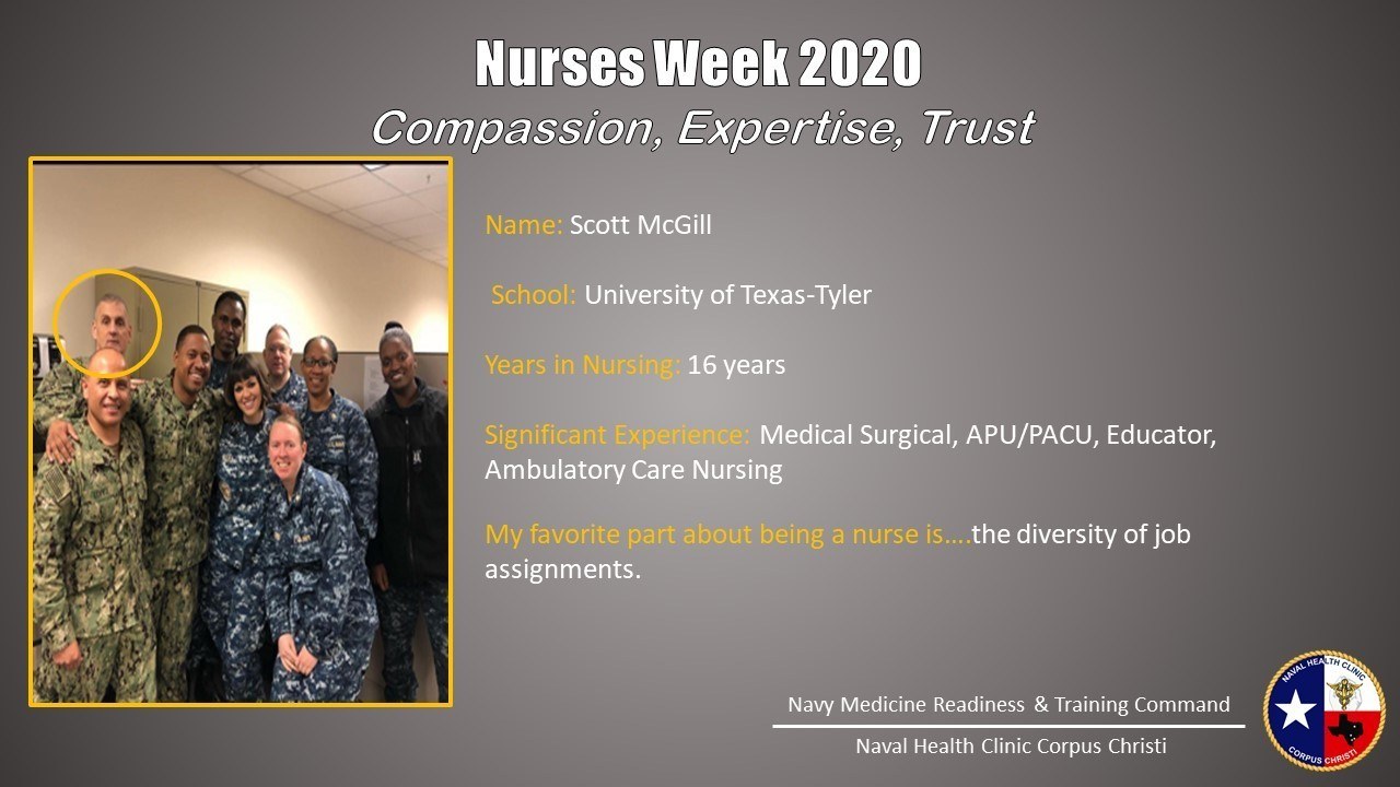 Gruppe von Menschen, die auf der linken Seite lächeln, Text "Nurses Week 2020: Mitgefühl, Expertise, Vertrauen" und ein Logo auf der rechten Seite mit einer Wand und einer Decke im Hintergrund.