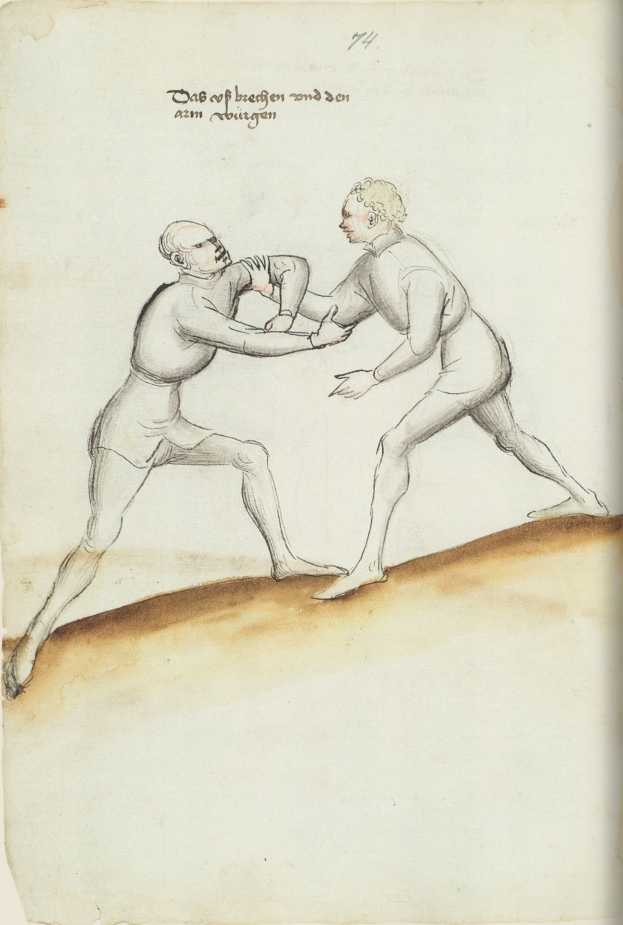 Zwei Männer stehen sich gegenüber und sind in eine körperliche Auseinandersetzung verwickelt, wobei einer der Männer einen Schlag austeilt und auf einem Papier mit sichtbarem Text steht.