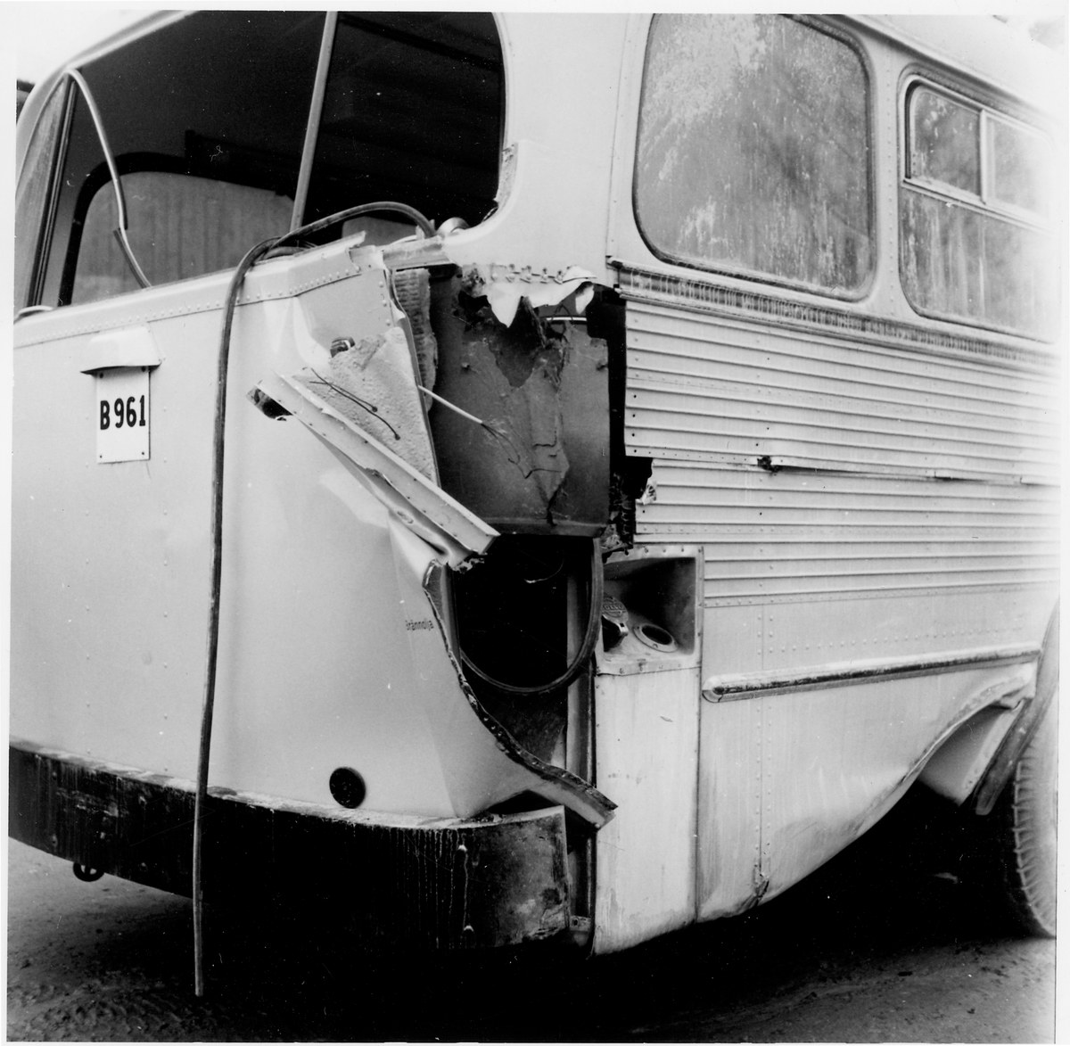 Minden: Verkehrsunfall zwischen einem Schulbus und einem Pkw