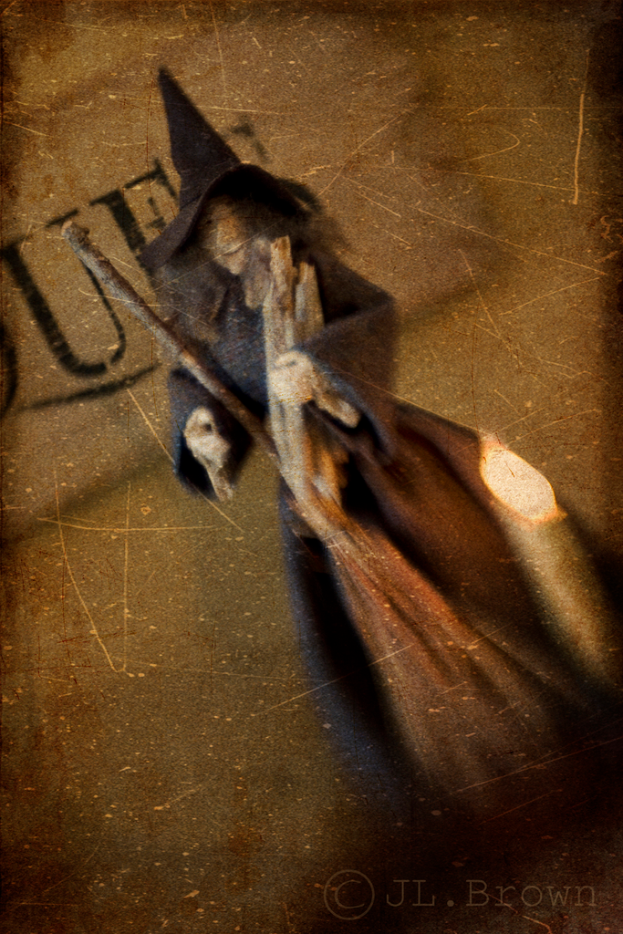 Ein Halloween-motiviertes Bild mit Text auf der RÃ¼ckseite.