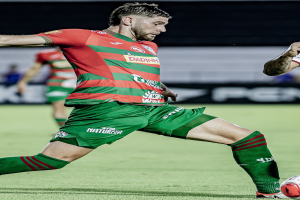 Fußball: Kreisliga A Lemgo




SG Sonneborn/Alverdissen gibt TuS Bexterhagen einiges Kopfzerbrechen