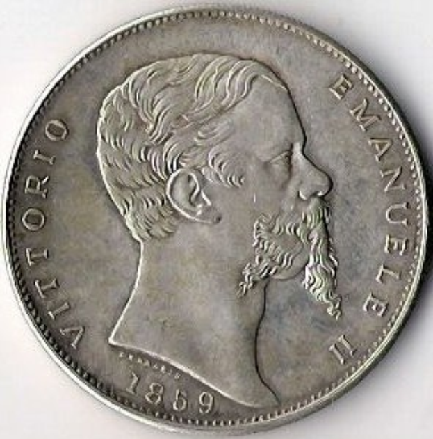 Eine Silbermünze aus Italien im Jahr 1859 mit dem Bild eines bärtigen Mannes und der Inschrift "Vittorio Emanuele II" auf einem weißen Hintergrund.
