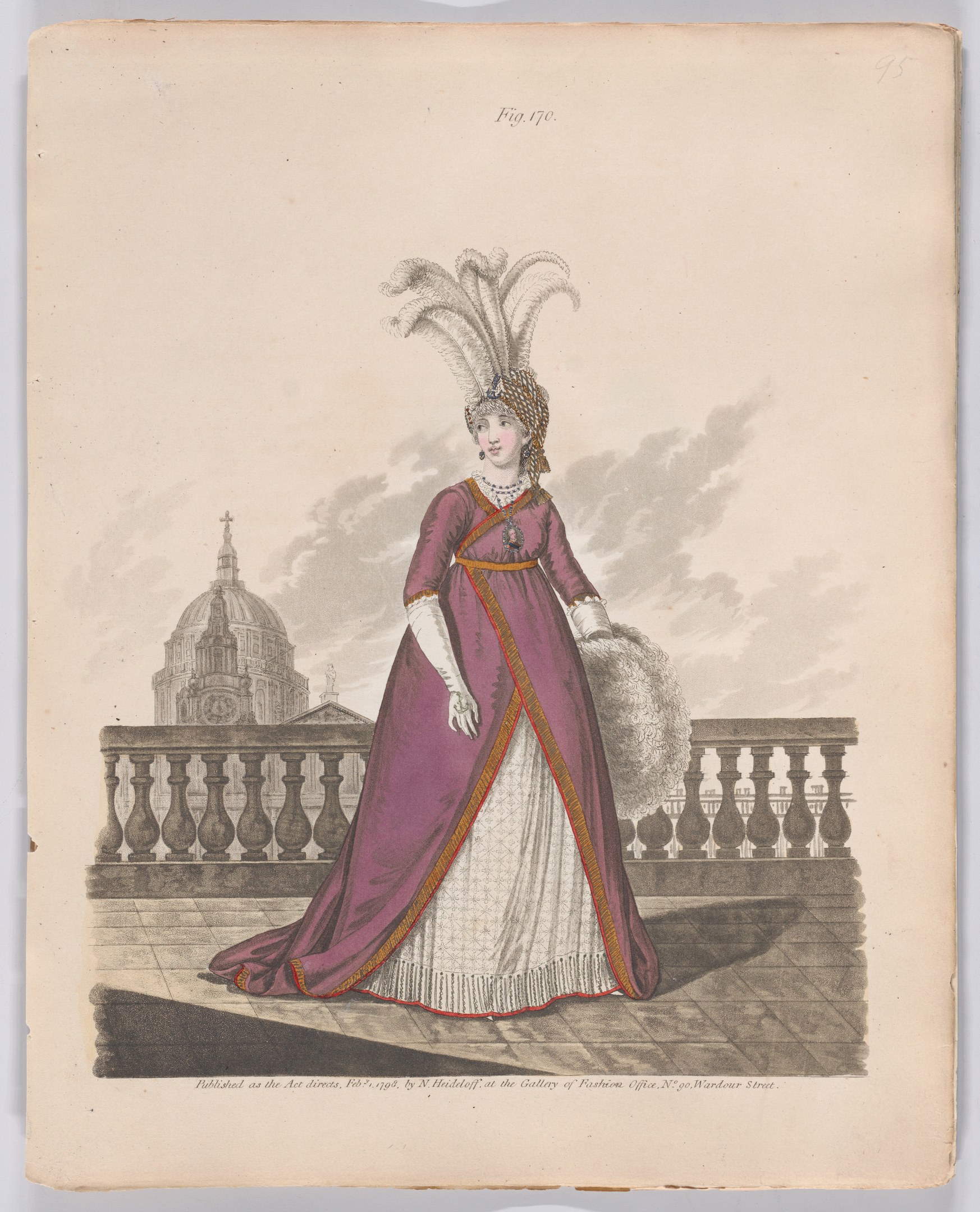 Frau in einem purpurfarbenen und weißen Kleid mit einer Federhaube, die an einem Geländer steht, mit einem Gebäude und Wolken im Hintergrund, beschriftet mit "Fashion of New York, New York Street, 1790."